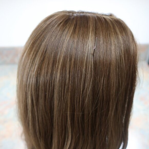 Beautiful Layered 21 Inch Auburn Wig - Picture 2 of 5